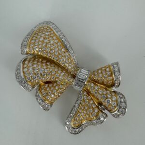 18k Two Tones Gold & Diamond Brooch